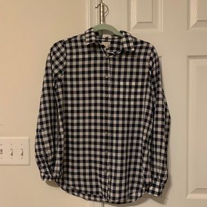 Gingham button-up shirt in perfect fit